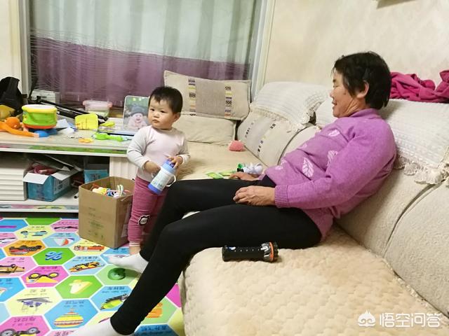 带孩子太累了，有什么解决办法？