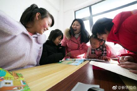 暖心！这位90后小姐姐被这些孩子称为“卢妈妈”