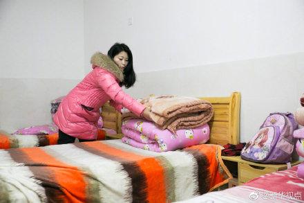 暖心！这位90后小姐姐被这些孩子称为“卢妈妈”