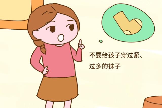 不想孩子手脚生冻疮，只知道添加衣服远远不够，还需要注意这两点