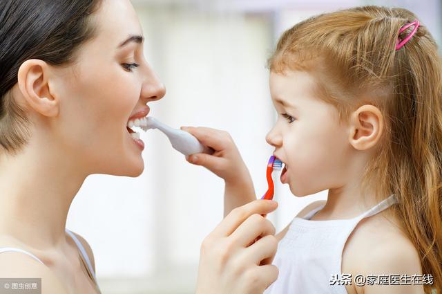 孩子还小，不用刷牙？医生：这些护牙小知识，家长要了解