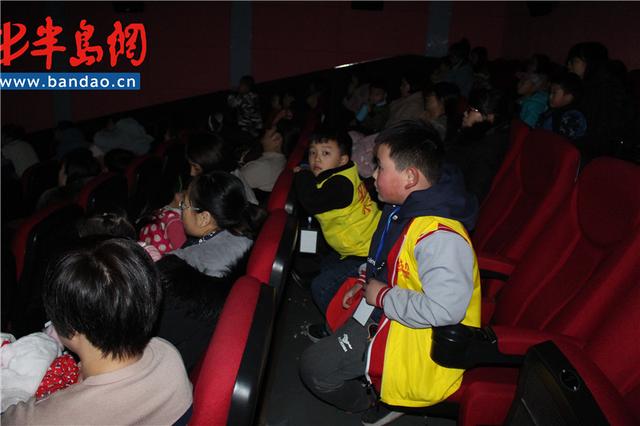 半岛网小记者专场观影活动圆满举行