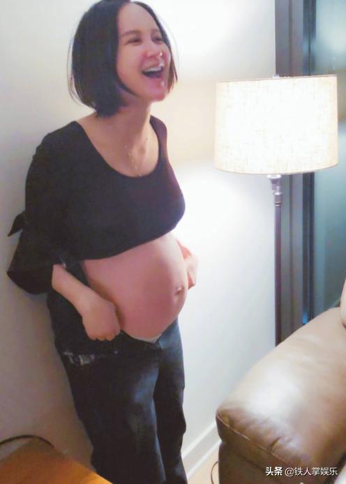 张歆艺炫耀自己一条妊娠纹都没长，她说的方法值得每个孕妈借鉴