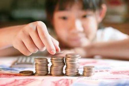 家长问：小孩在家里偷钱怎么办？你先回去看看这一点做好了没