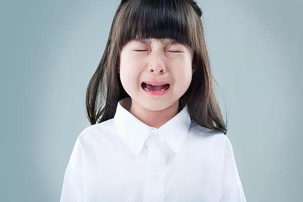 玩游戏输不起的孩子，要怎么让他们坚强？