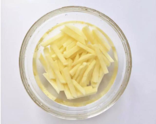 辅食：担心宝宝吃薯条不健康？还不是因为你太懒！