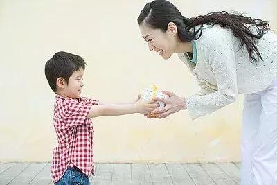 孩子总喜欢说谎该怎么办？父母们做好这3点