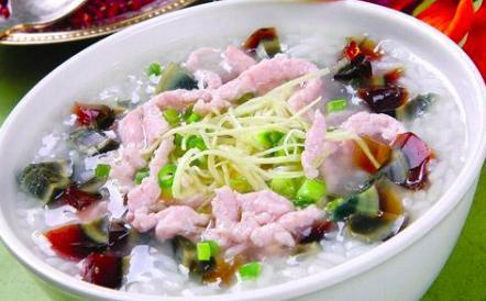 孕晚期：食物清淡可口