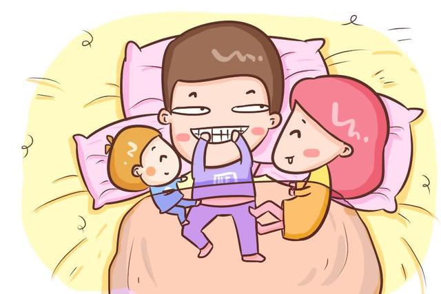 一家三口的冬季睡姿图鉴，满屏都是笑点，看看有没有你家的