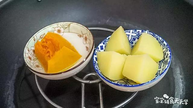 6M+辅食｜奶香南瓜土豆泥，预防便秘，还能让宝宝爱上吃辅食！
