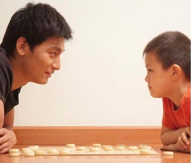 一个三年“单身母亲”的自白：孩子更需要父亲的陪伴