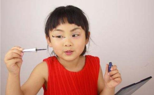 家长再宠女儿，这两件事上也不能纵容，影响性格发展还对健康不利