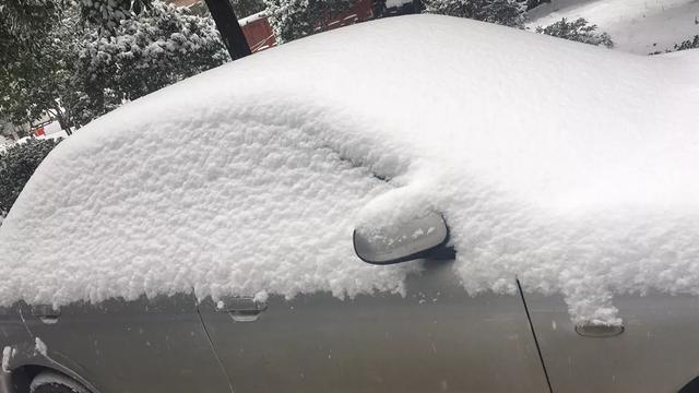 下雪啦，肚子里小宝宝看到了吗