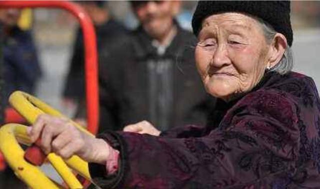 三十年后，二胎家庭和独生子女之间的差别，在这3个方面会很明显