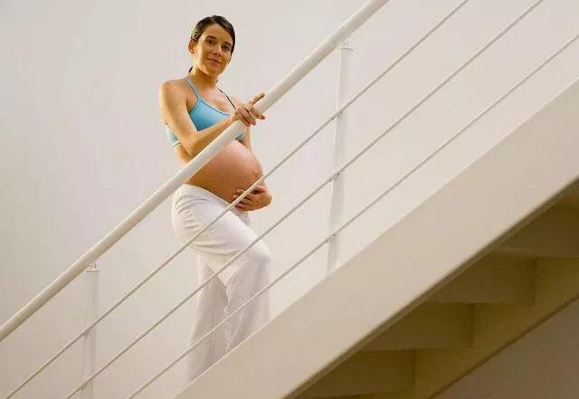 怀孕29周+2，爬楼梯都感觉累？