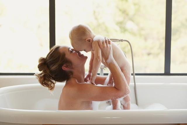 冬季宝宝洗澡，除了控制时长和水温，这些小细节别忽略了！