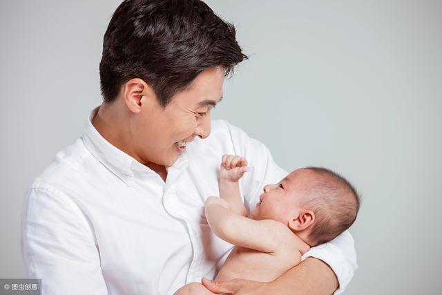 听信七活八不活，爸爸想放弃早产儿？医生：超过这个胎龄很安全