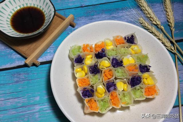 早餐，女儿最爱的传统美食，有肉有菜，四种颜色，增进孩子食欲