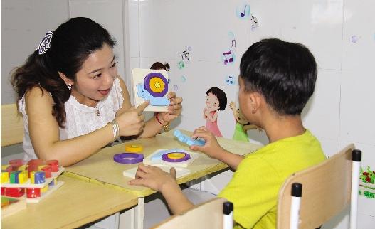 真实走访某特教机构，走进自闭症孩子的四个小时！