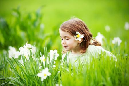 如果你家宝宝满足以下的表现，以后智商可能极高，别埋没了