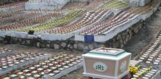 男子15年间埋葬上万具堕胎死亡的婴儿，真正伟大的人