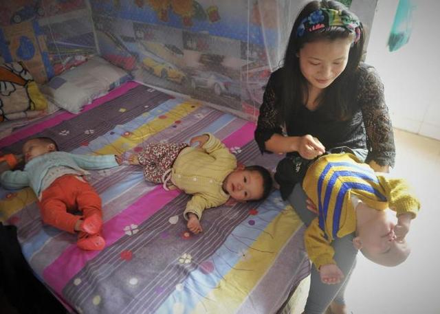 二胎妈妈心酸直言：本想生二胎给大宝作伴，不料却成了一辈子负担