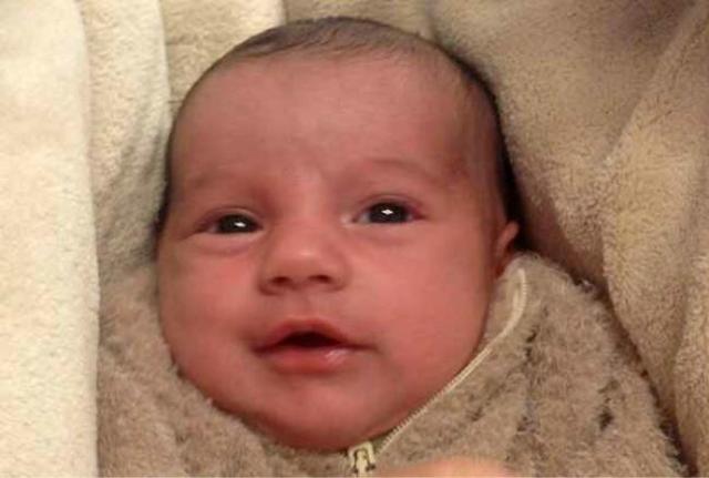 记住宝宝神经发育的这9个标志，多加留意，若总不出现快去医院