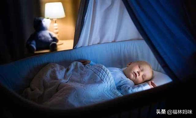 戒夜奶宝宝就能睡整晚？不知道这三点，难怪你哄不睡宝宝