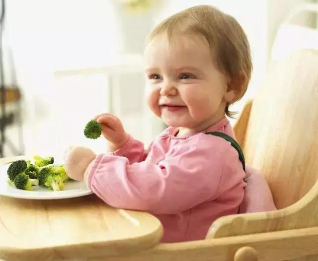 聪明宝宝的辅食：西兰花和什么搭配最适合小孩吃？