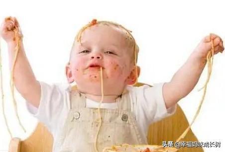 从吃饭问题看二胎时代，请别剥夺孩子成长的机会，父母该警醒了