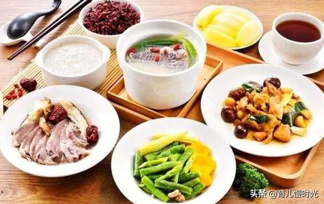 坐月子怎么吃更健康？听听营养师的建议吧！