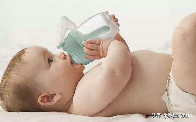 大部分宝宝吸管杯存在这种安全隐患，如不注意很可能造成终身危害