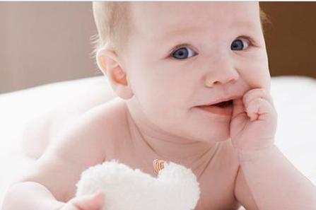 冬天给宝宝护肤，可不是擦点面霜那么简单！这几个坑千万别踩