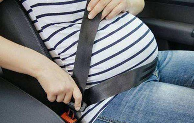 孕妈出行全靠“送”?想要自己开车的孕妈,注意这6个细节