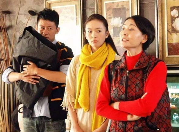 婆婆不给带孩子，儿媳妇不给婆婆养老，儿媳妇为何会受到指责？