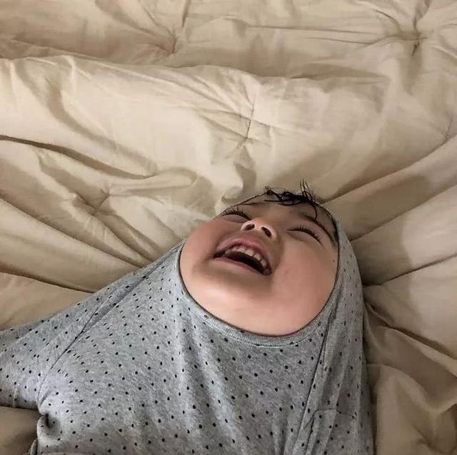 这些韩国小可爱，搞笑起来可绝不输假笑男孩！