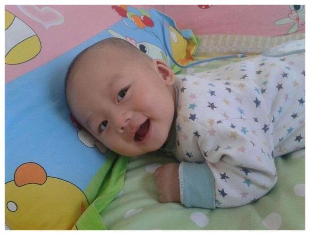 你家孩子睡醒后大哭吗？如果不哭，恭喜你，你家孩子智商高