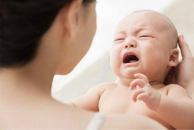 格格：大声吼婴儿，有什么不好的影响呢？育婴师来与你细细说说
