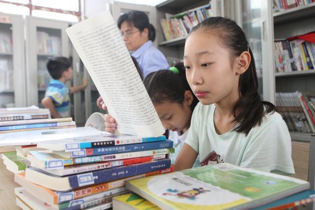 建议父母：假期“逼”孩子读这本书，不是吹，影响一生感谢你