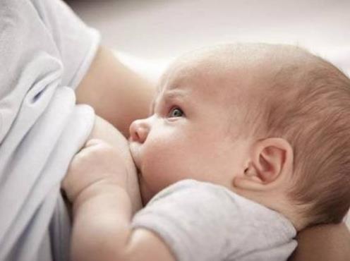 哺乳期妈妈5种食物最好忌口，影响母乳质量和宝宝发育，少吃为妙