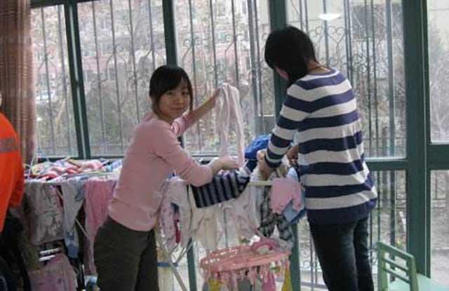 宝宝衣服不能在外面过夜?了解了这三个危害,终于相信不是迷信了