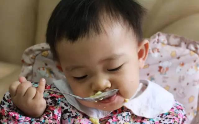 宝宝脾胃有四个阶段最易受伤！宝妈早知道，孩子少生病