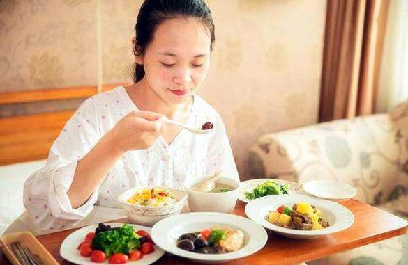 产后妈妈“坐月子”最好避免4件事，以免影响身体恢复，加速衰老