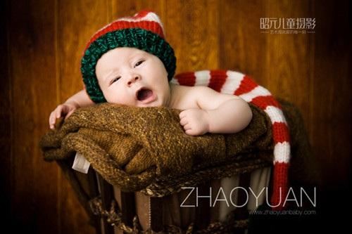 只吃母乳的宝宝 为何嘴巴会臭？