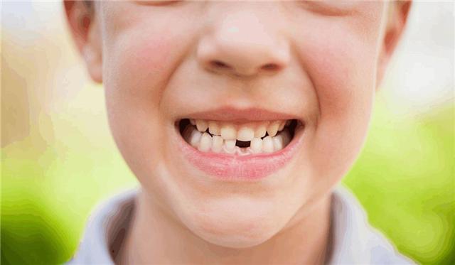 格格：宝宝换下来的乳牙你都扔了吗？关键时刻可挽救孩子生命