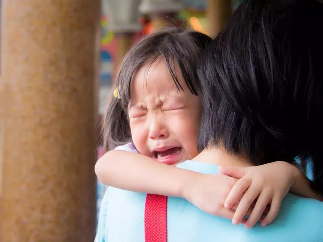 不会控制情绪、喜欢发脾气、爱抢东西？培养高情商的关键是……