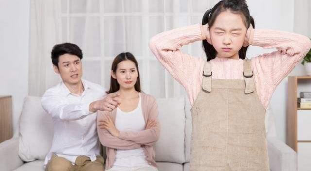 "爸爸妈妈为什么在床上打架?"这位妈妈的回答,值得父母们借鉴