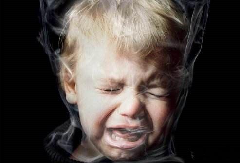 让孩子远离比二手烟更毒的3种气味,严重伤害了宝宝脑神经!致命