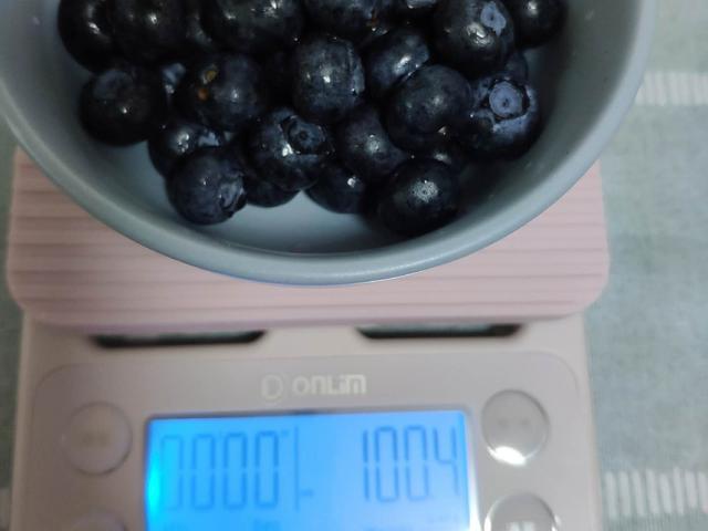 别怪孩子总挑食 快来跟我做这道营养又好吃的蓝莓山药吧
