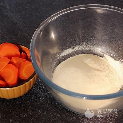 多余奶粉再也不用愁了，做成这种小零食简单方便，不用烤箱也可以